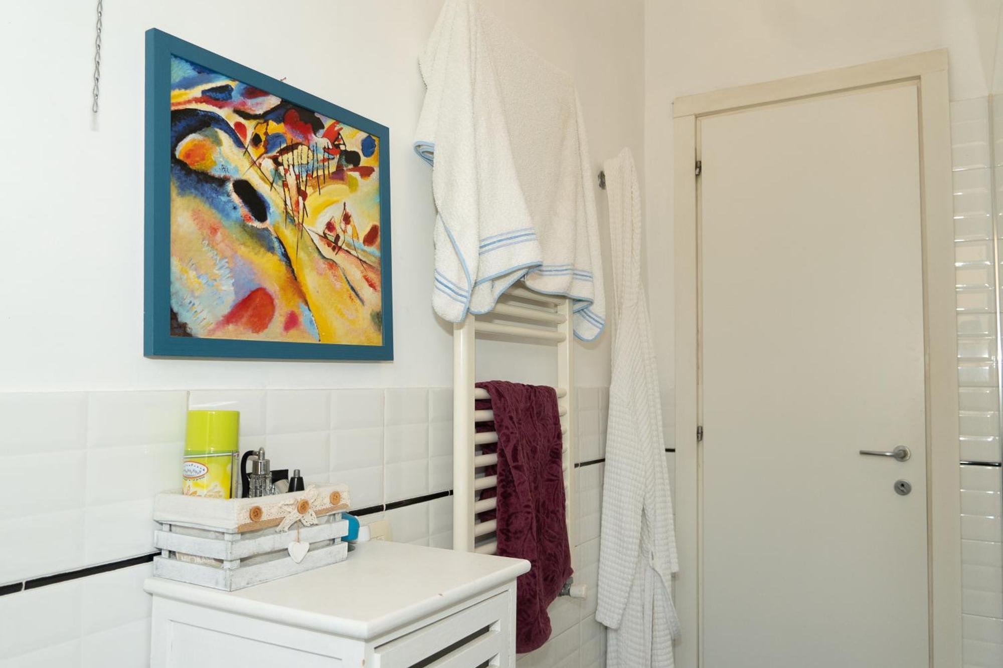 Stanza Con Bagno Privato In Attico Alloggio in famiglia *